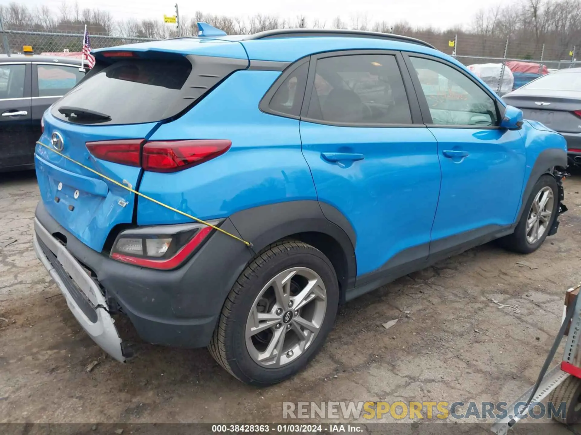 4 Photograph of a damaged car KM8K3CAB1NU762587 HYUNDAI KONA 2022