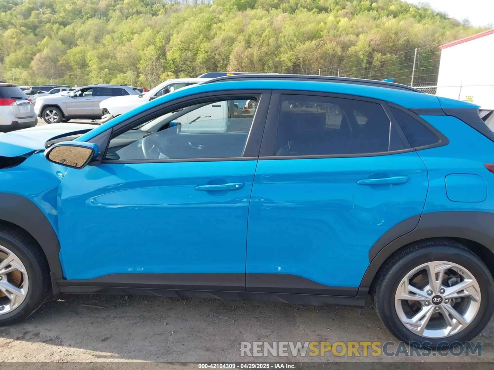 15 Photograph of a damaged car KM8K3CAB5NU903239 HYUNDAI KONA 2022