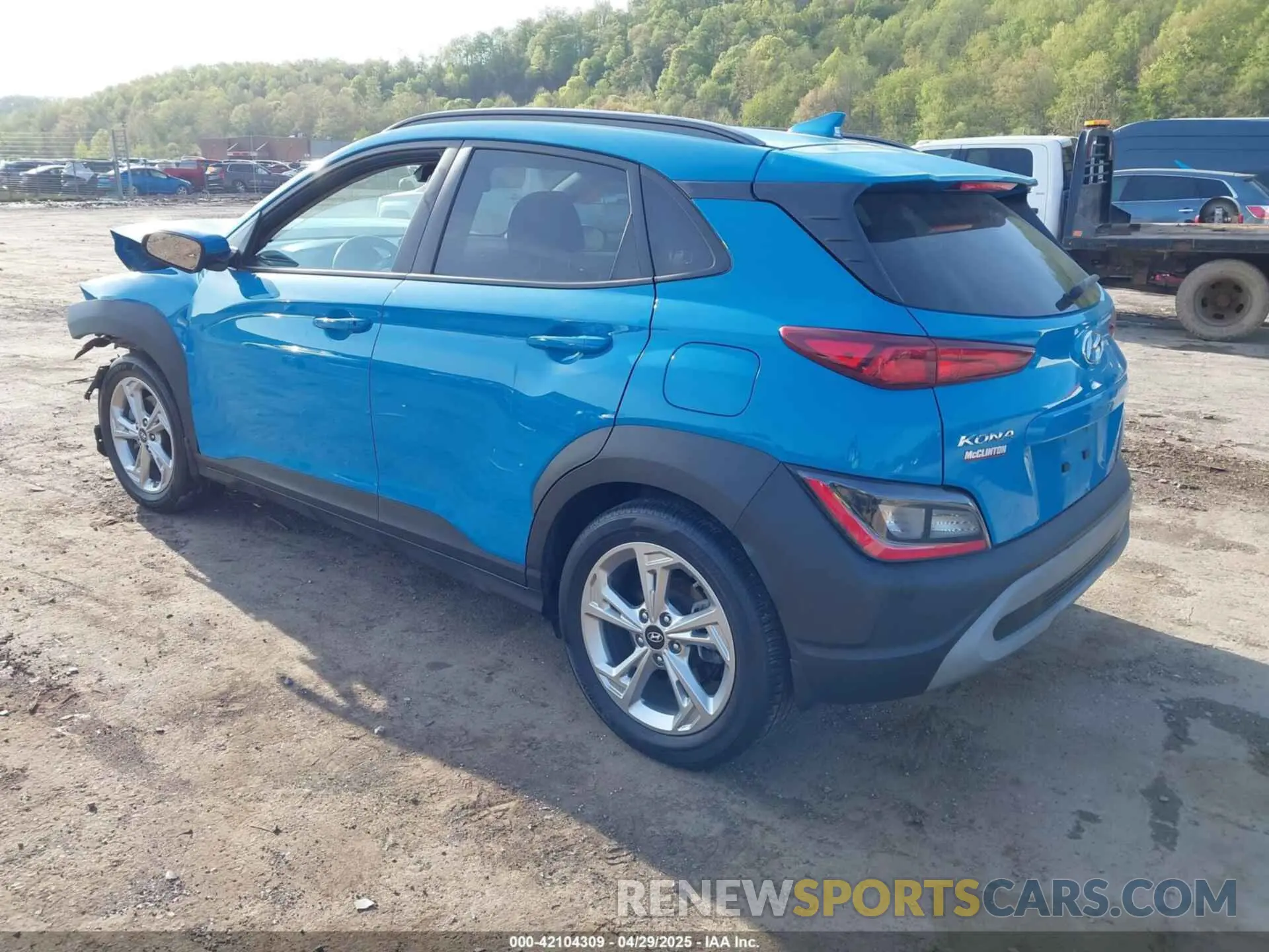 3 Photograph of a damaged car KM8K3CAB5NU903239 HYUNDAI KONA 2022