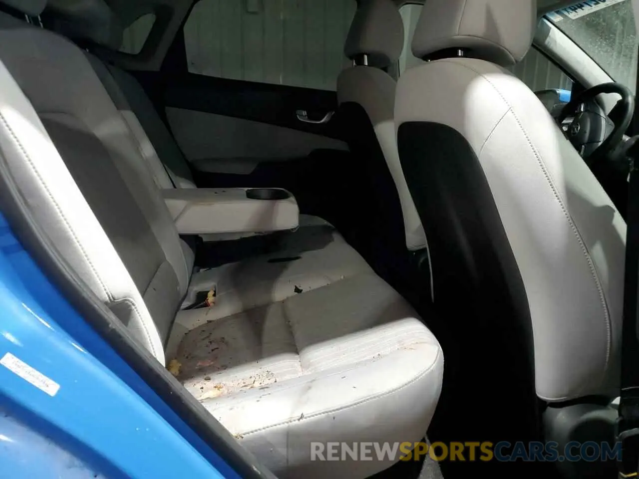 11 Photograph of a damaged car KM8K3CAB6NU818846 HYUNDAI KONA 2022