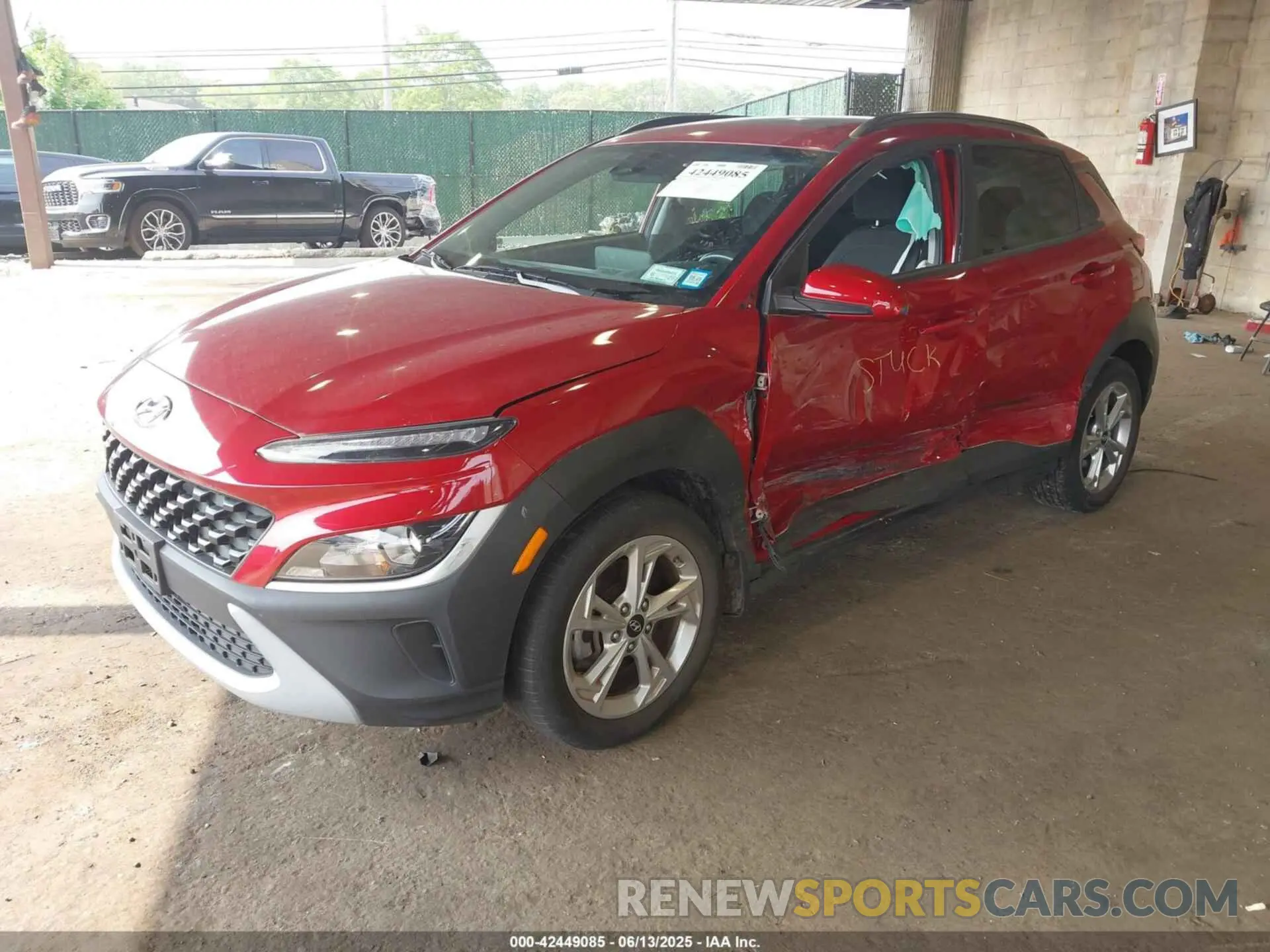 2 Photograph of a damaged car KM8K3CAB8NU887635 HYUNDAI KONA 2022