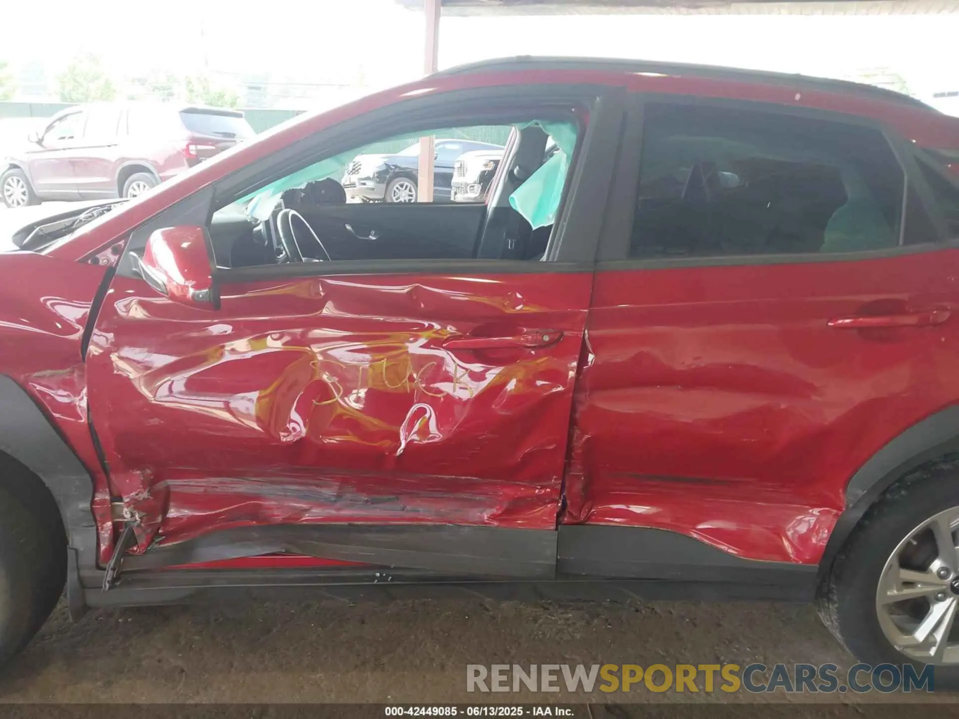 6 Photograph of a damaged car KM8K3CAB8NU887635 HYUNDAI KONA 2022