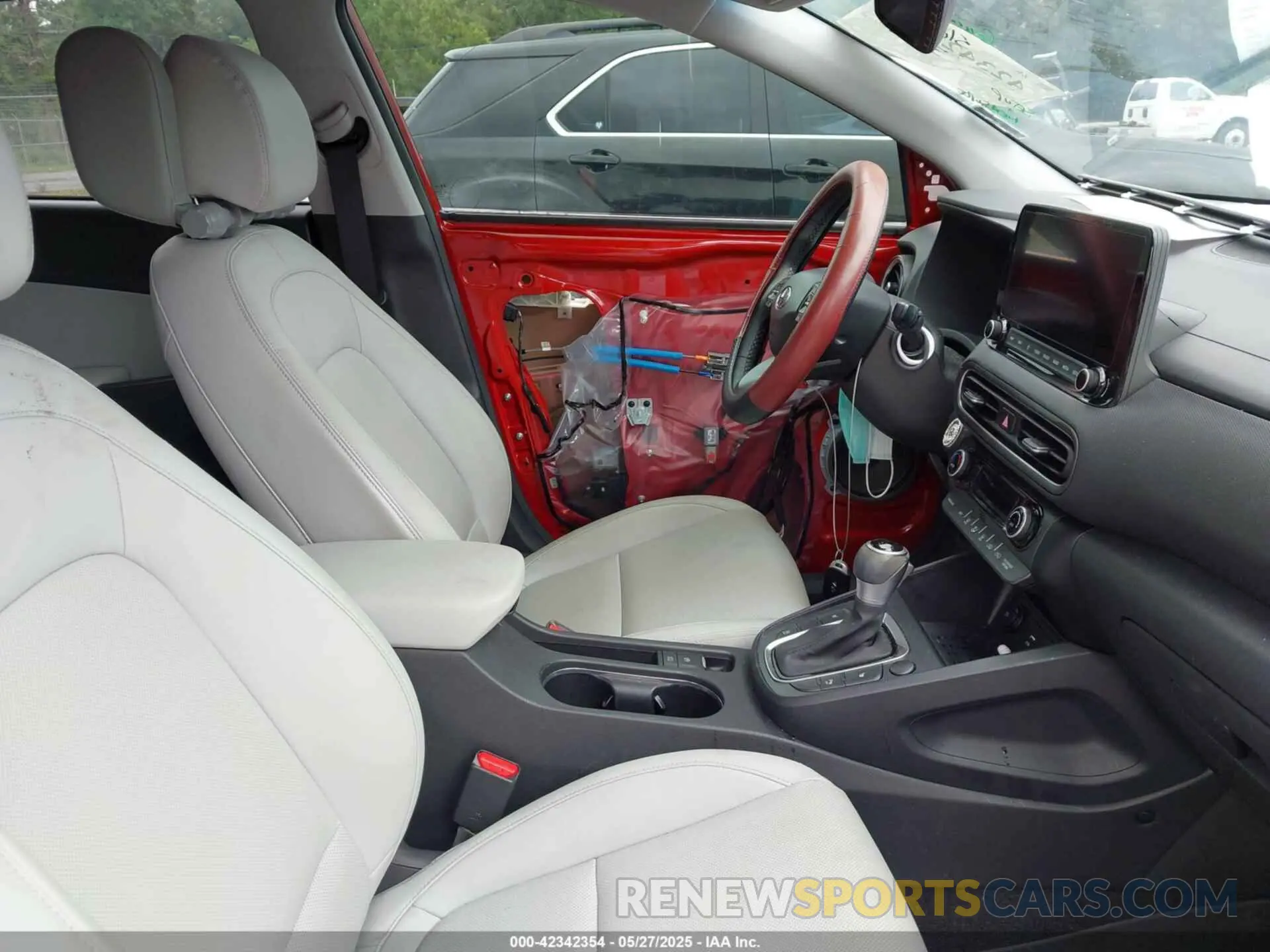 5 Photograph of a damaged car KM8K53A30NU861307 HYUNDAI KONA 2022