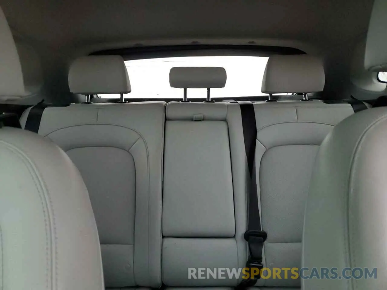 10 Photograph of a damaged car KM8K53A33NU843271 HYUNDAI KONA 2022