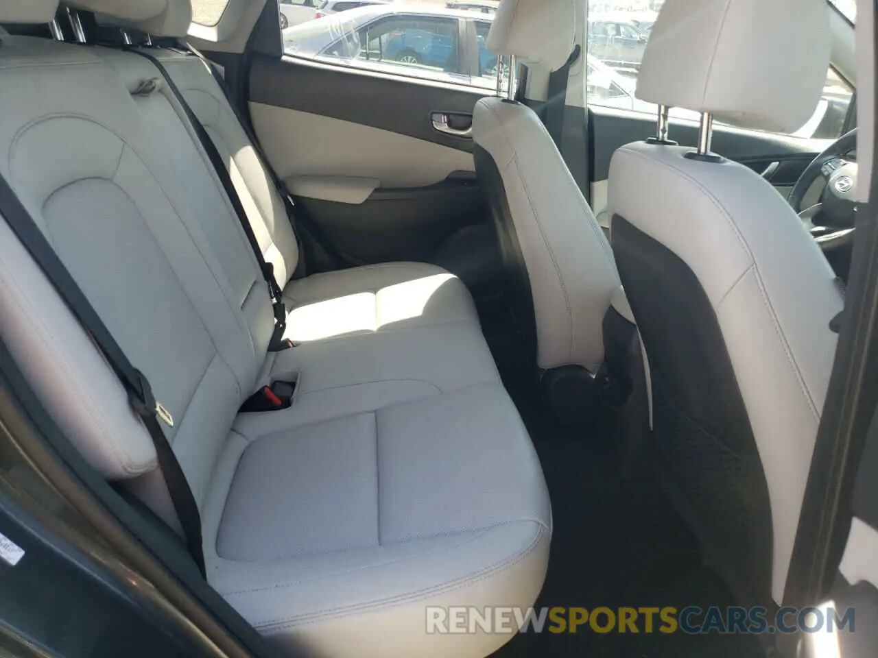11 Photograph of a damaged car KM8K53A34NU868647 HYUNDAI KONA 2022