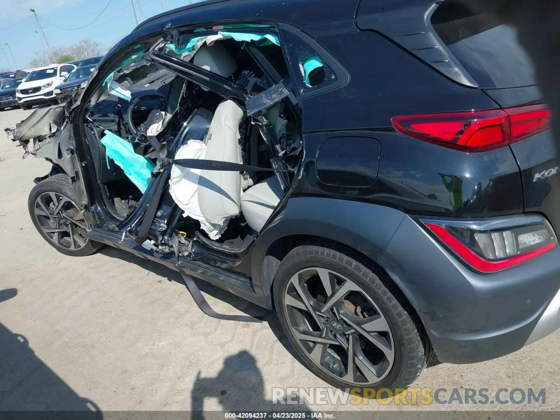 13 Photograph of a damaged car KM8K5CA39NU787983 HYUNDAI KONA 2022