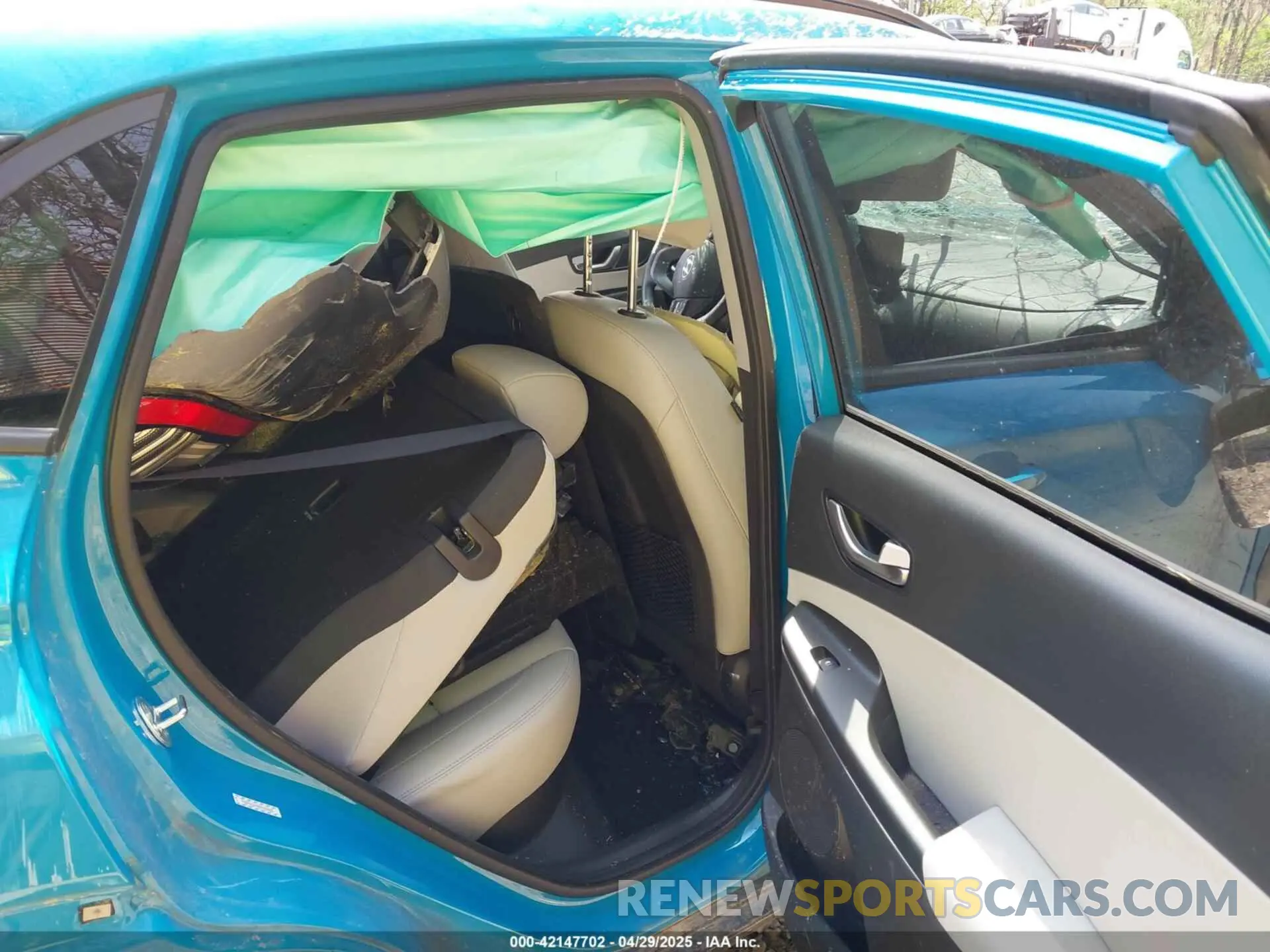 8 Photograph of a damaged car KM8K5CA39NU923822 HYUNDAI KONA 2022