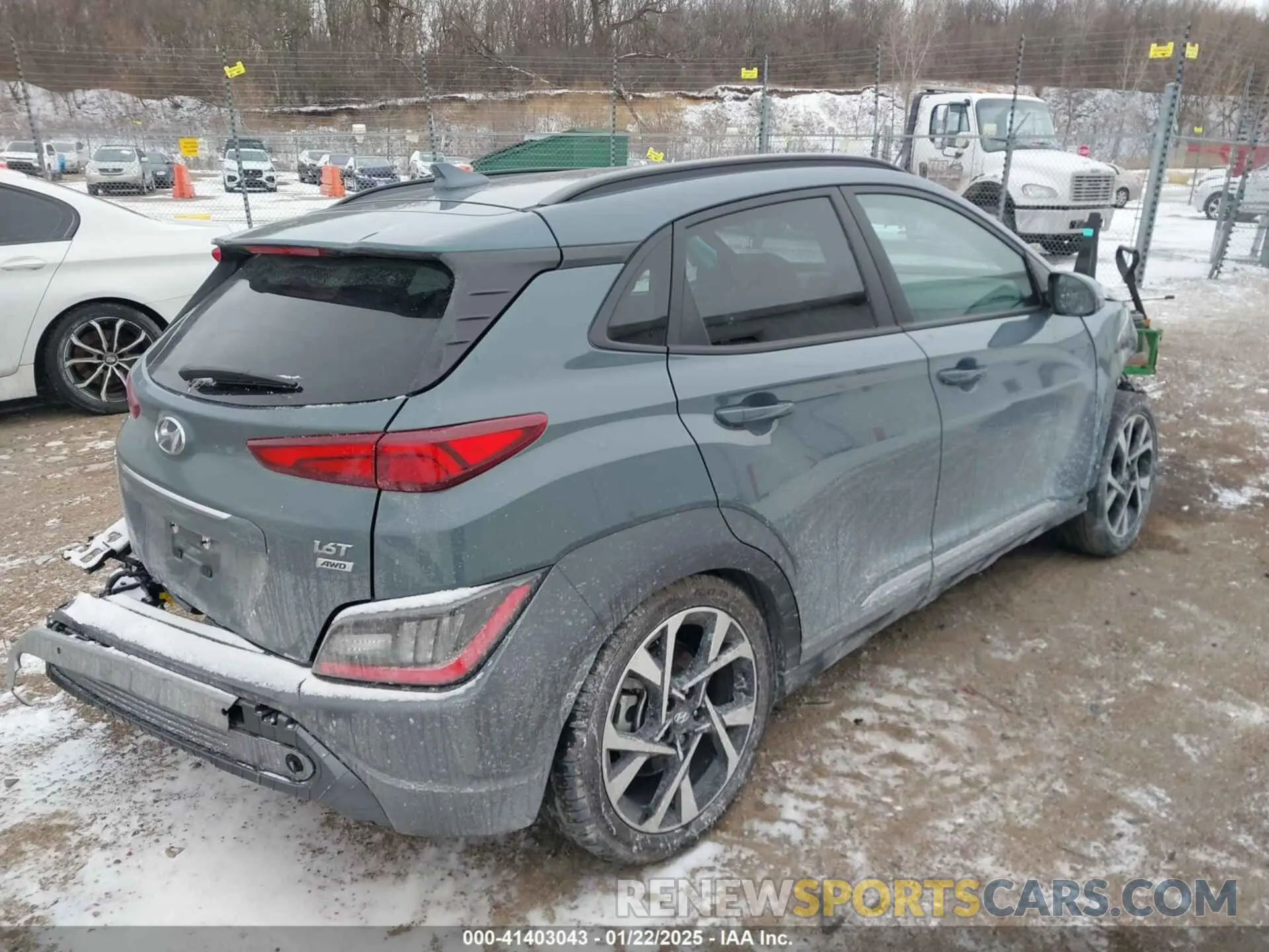 4 Photograph of a damaged car KM8K5CA3XNU806377 HYUNDAI KONA 2022