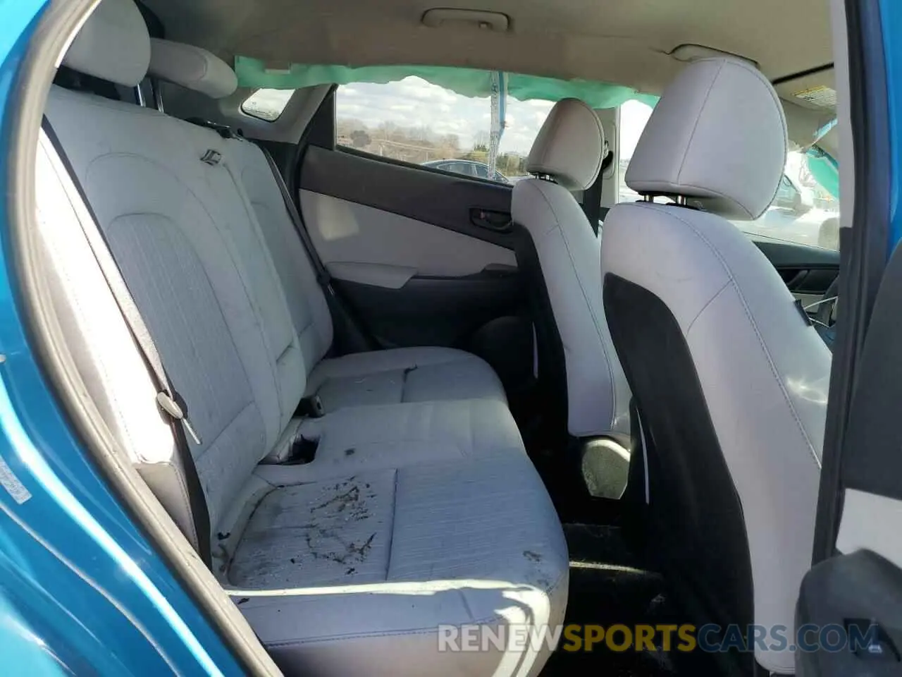 10 Photograph of a damaged car KM8K62AB0NU796196 HYUNDAI KONA 2022