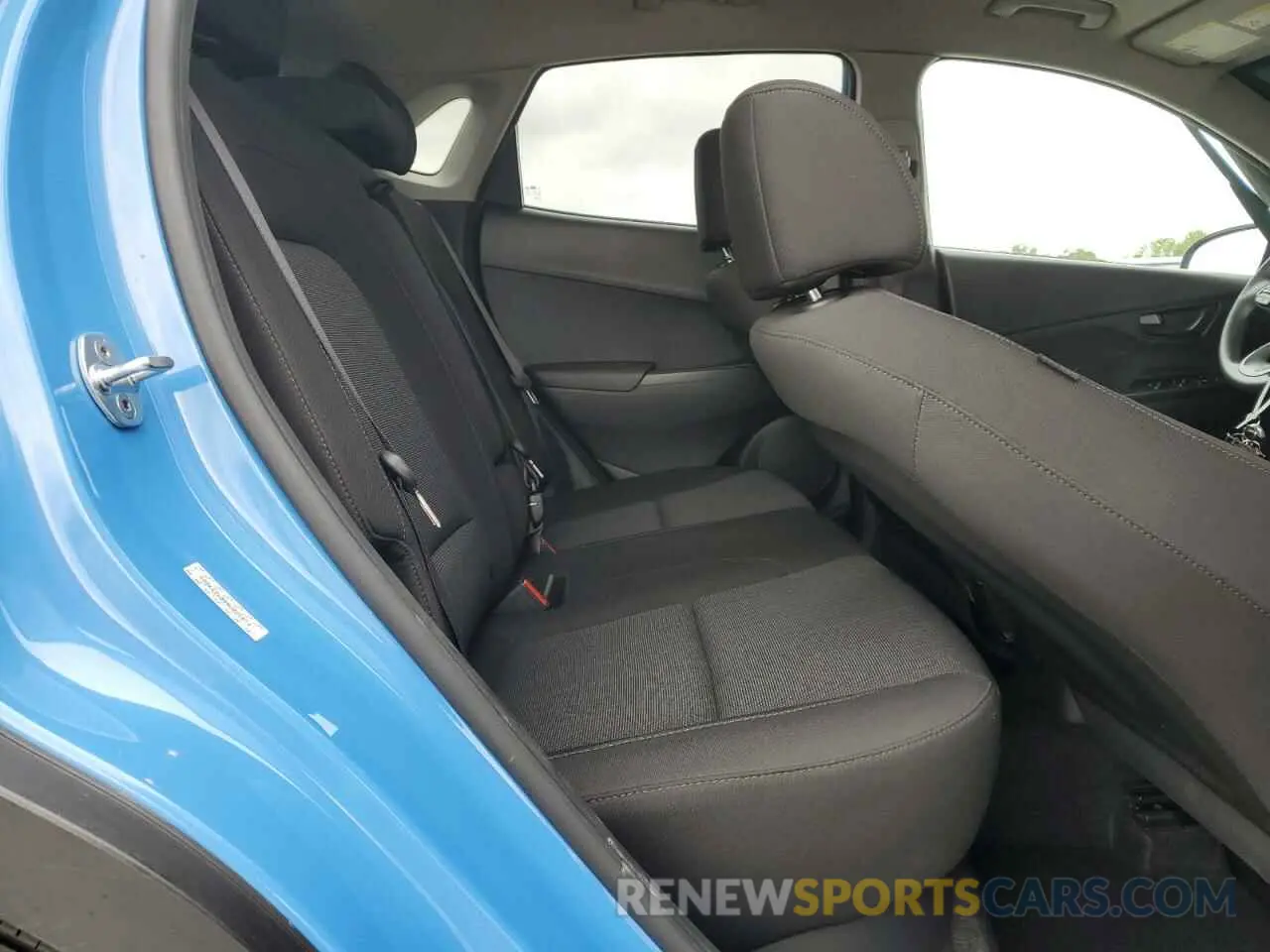 11 Photograph of a damaged car KM8K62AB0NU825874 HYUNDAI KONA 2022