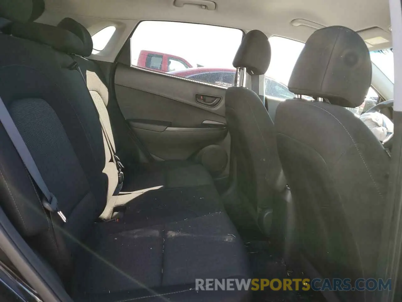 12 Photograph of a damaged car KM8K62AB0NU912402 HYUNDAI KONA 2022