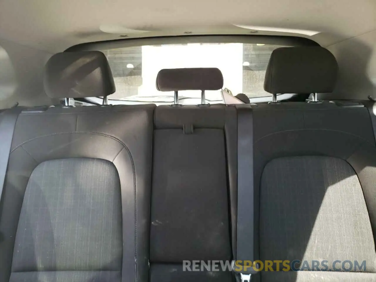 10 Photograph of a damaged car KM8K62AB1NU752207 HYUNDAI KONA 2022