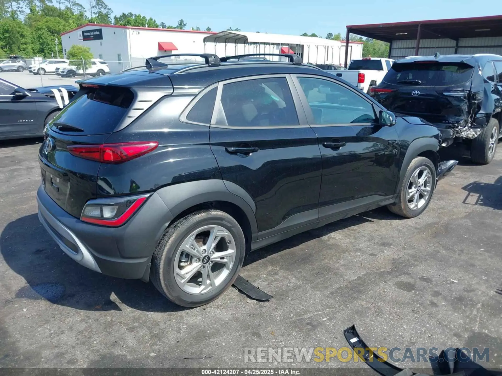 4 Photograph of a damaged car KM8K62AB1NU818769 HYUNDAI KONA 2022