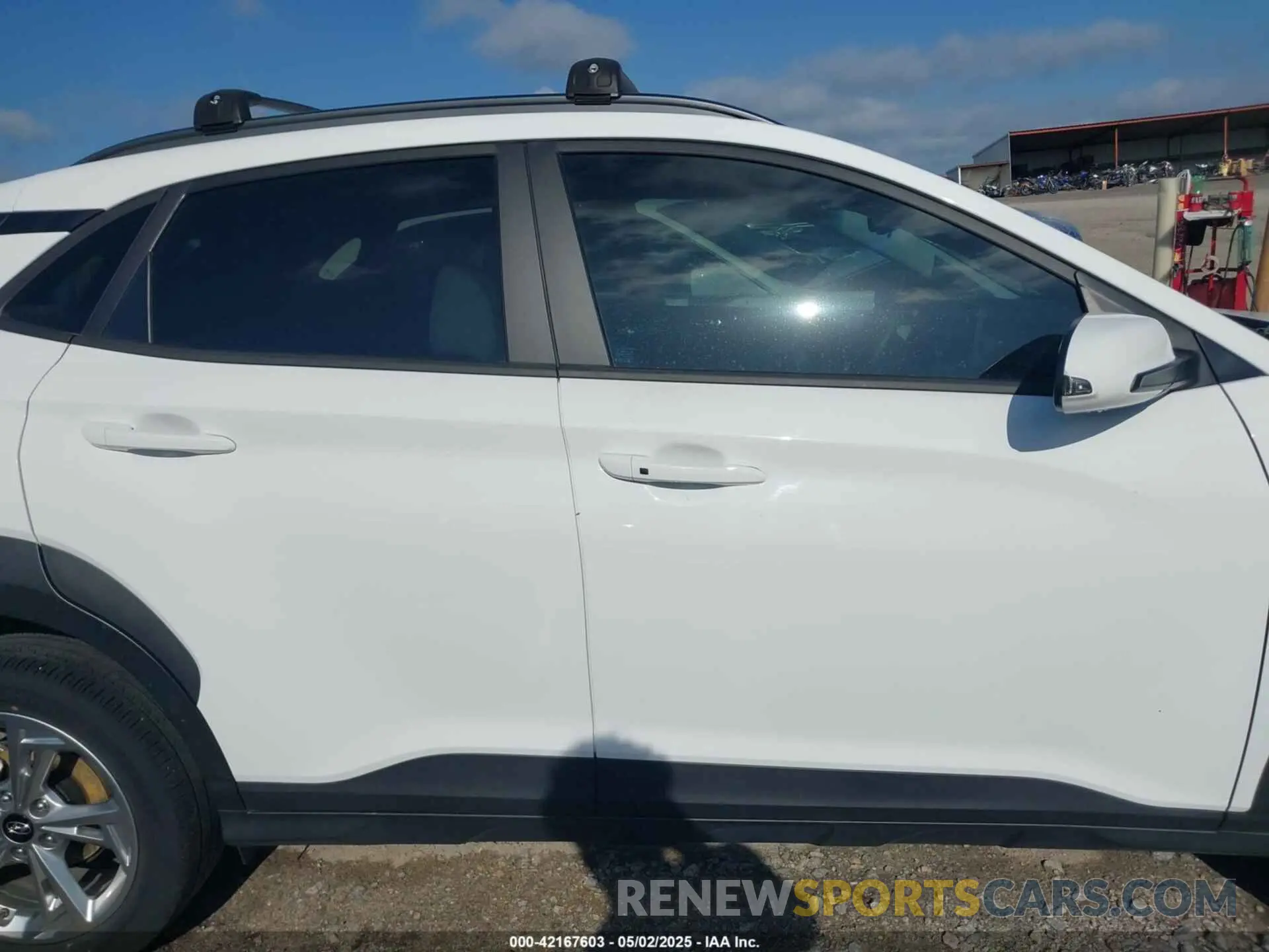 13 Photograph of a damaged car KM8K62AB3NU760194 HYUNDAI KONA 2022