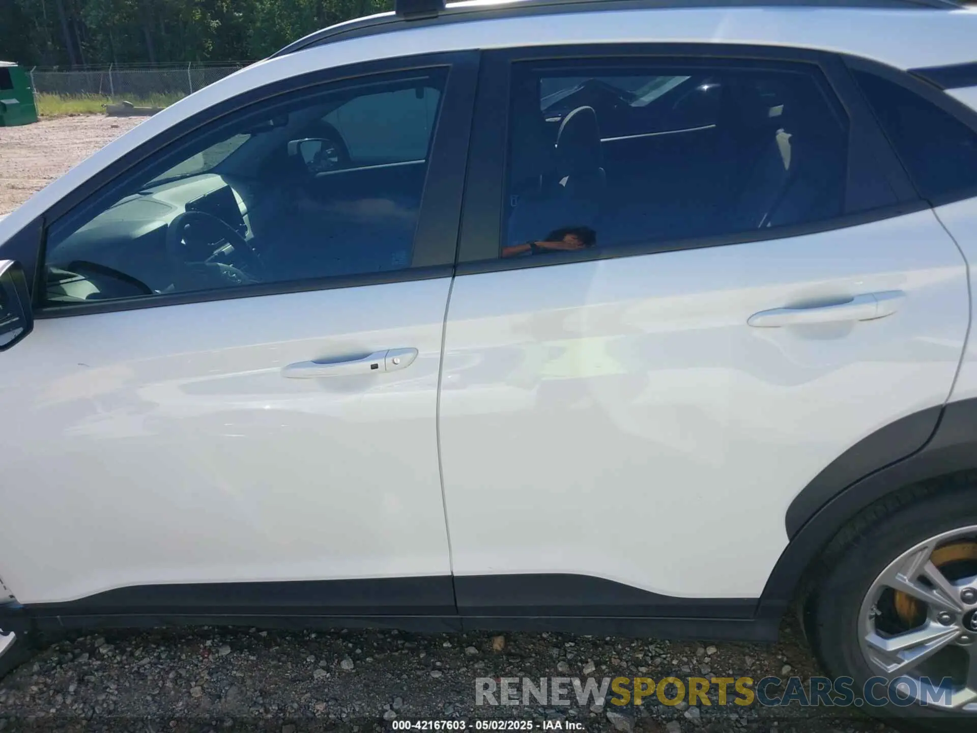 14 Photograph of a damaged car KM8K62AB3NU760194 HYUNDAI KONA 2022