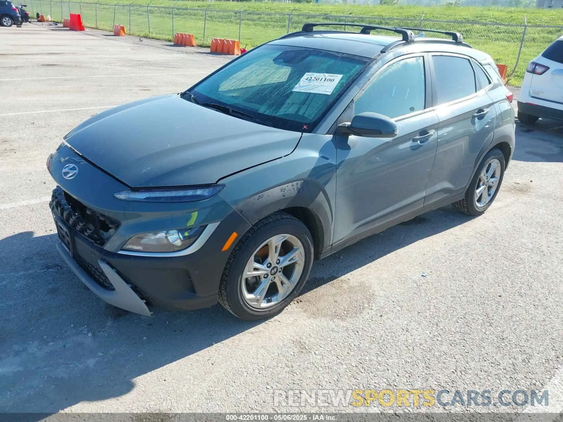 2 Photograph of a damaged car KM8K62AB3NU847478 HYUNDAI KONA 2022