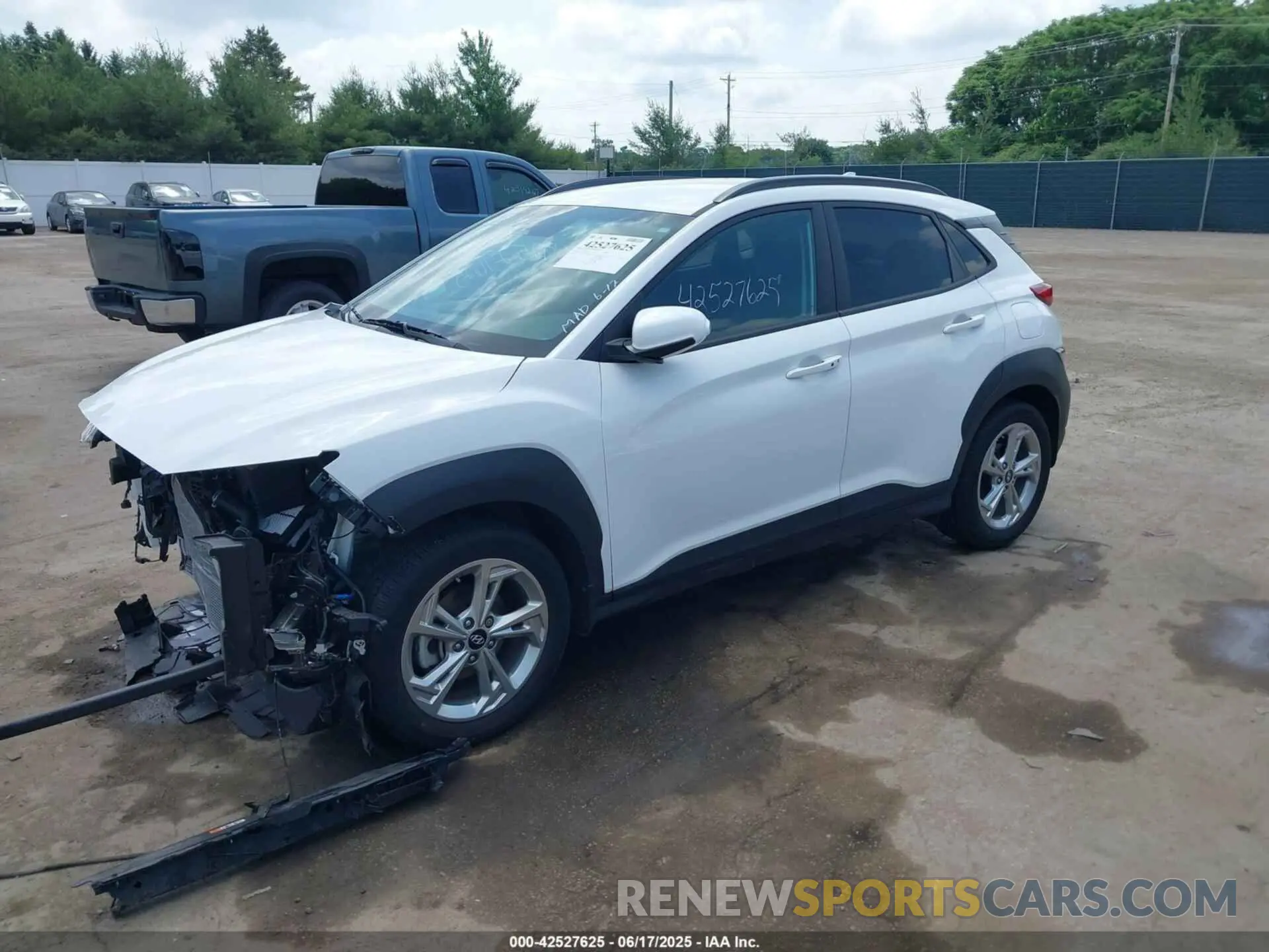 2 Photograph of a damaged car KM8K62AB4NU854536 HYUNDAI KONA 2022