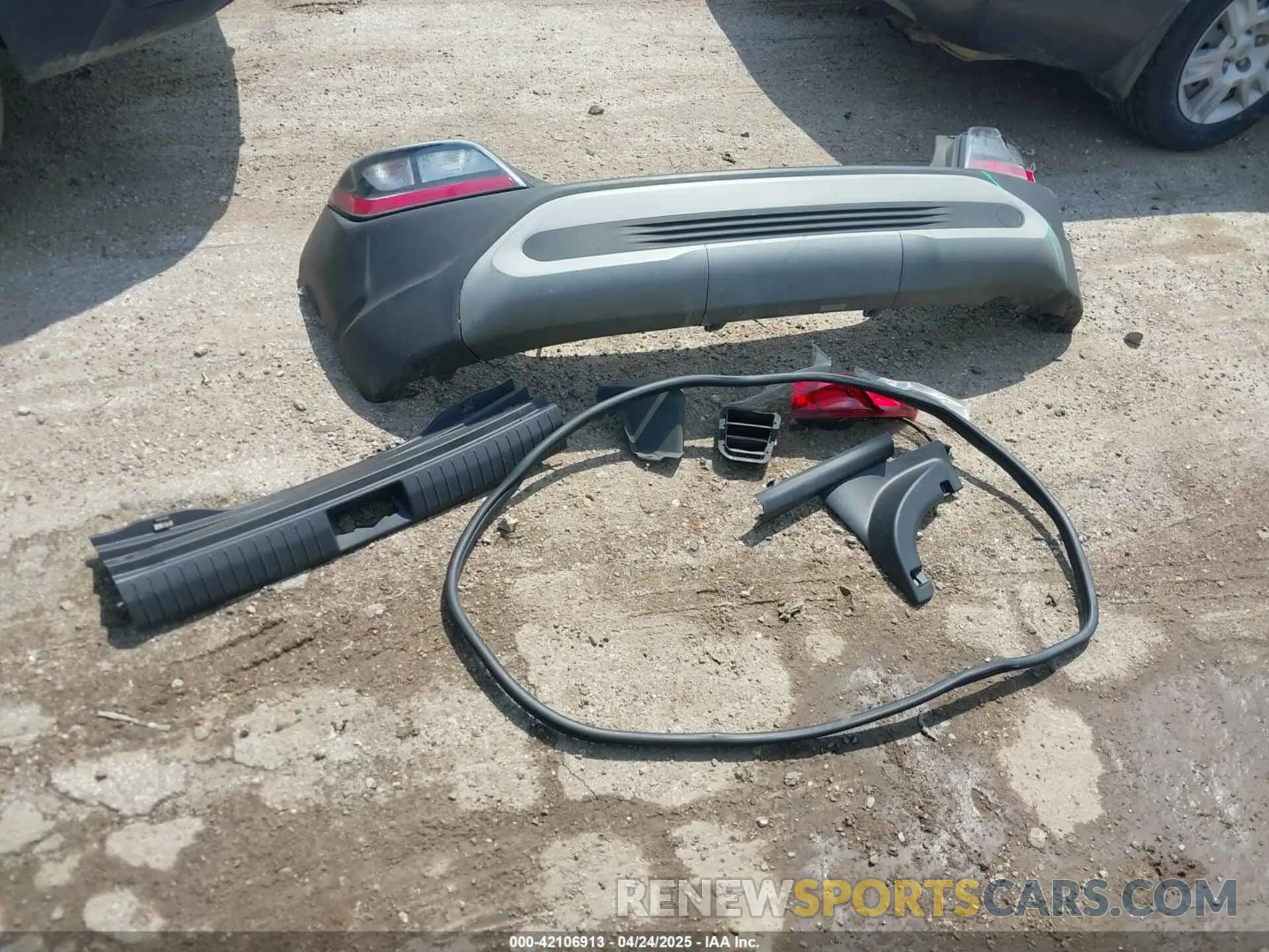 12 Photograph of a damaged car KM8K62AB4NU907624 HYUNDAI KONA 2022