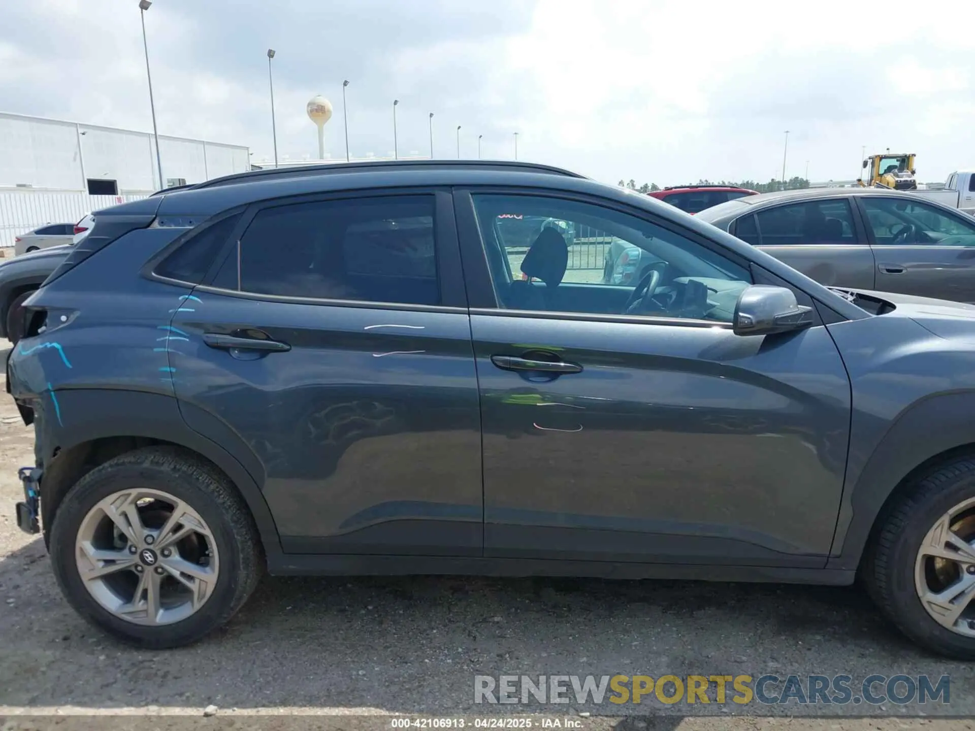 14 Photograph of a damaged car KM8K62AB4NU907624 HYUNDAI KONA 2022