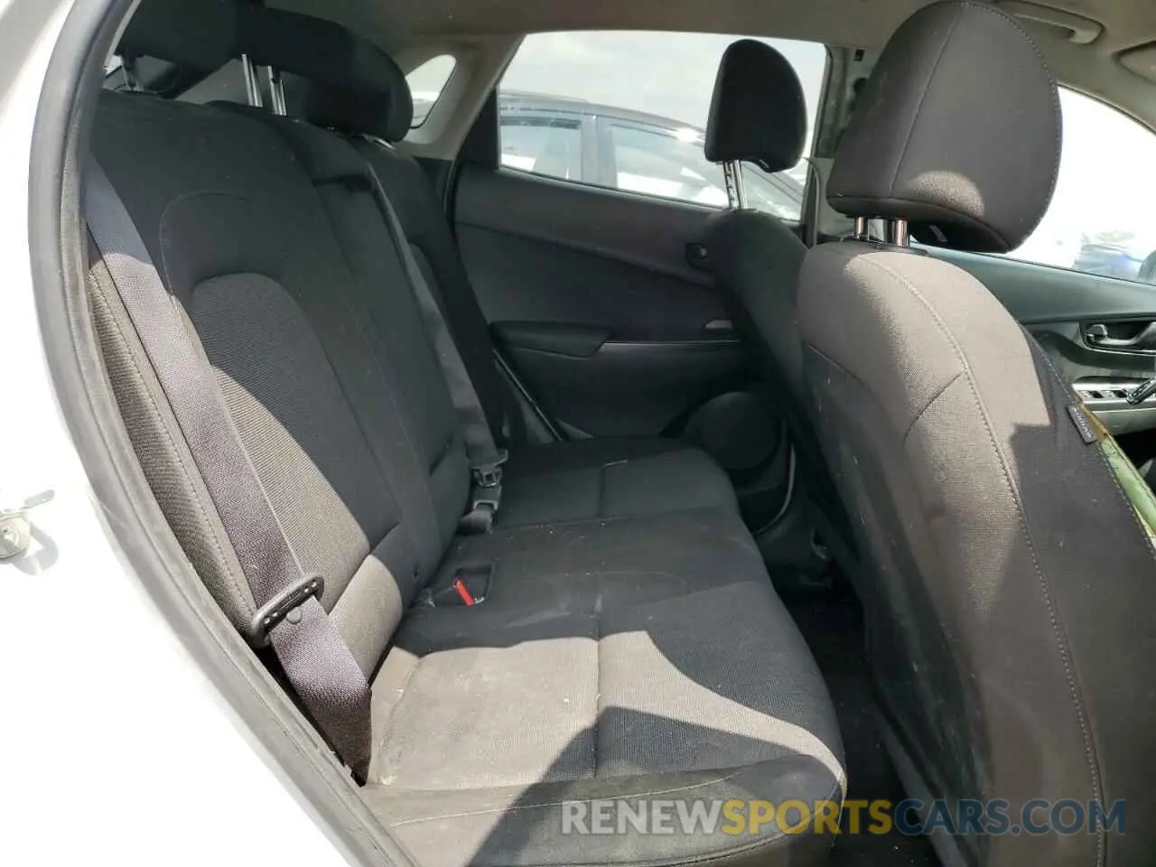 10 Photograph of a damaged car KM8K62AB5NU826938 HYUNDAI KONA 2022