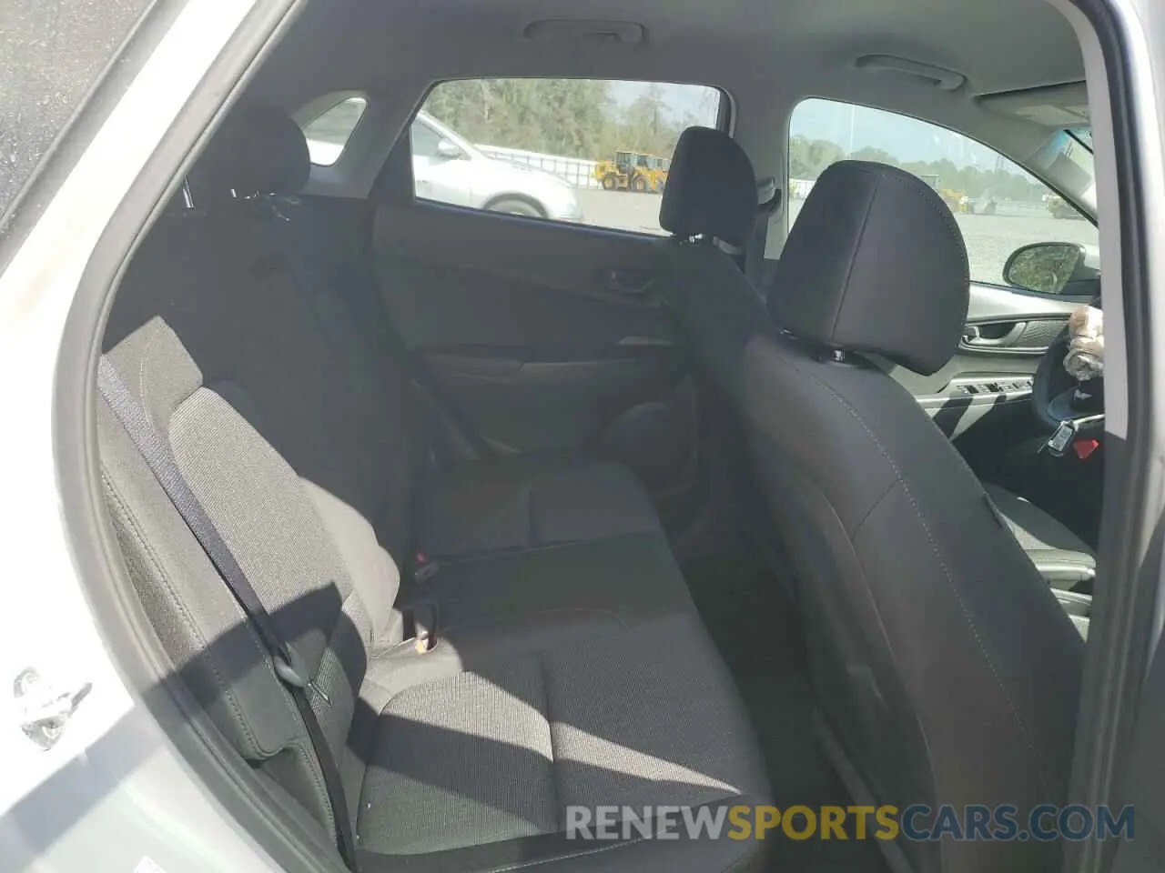 10 Photograph of a damaged car KM8K62AB7NU848679 HYUNDAI KONA 2022