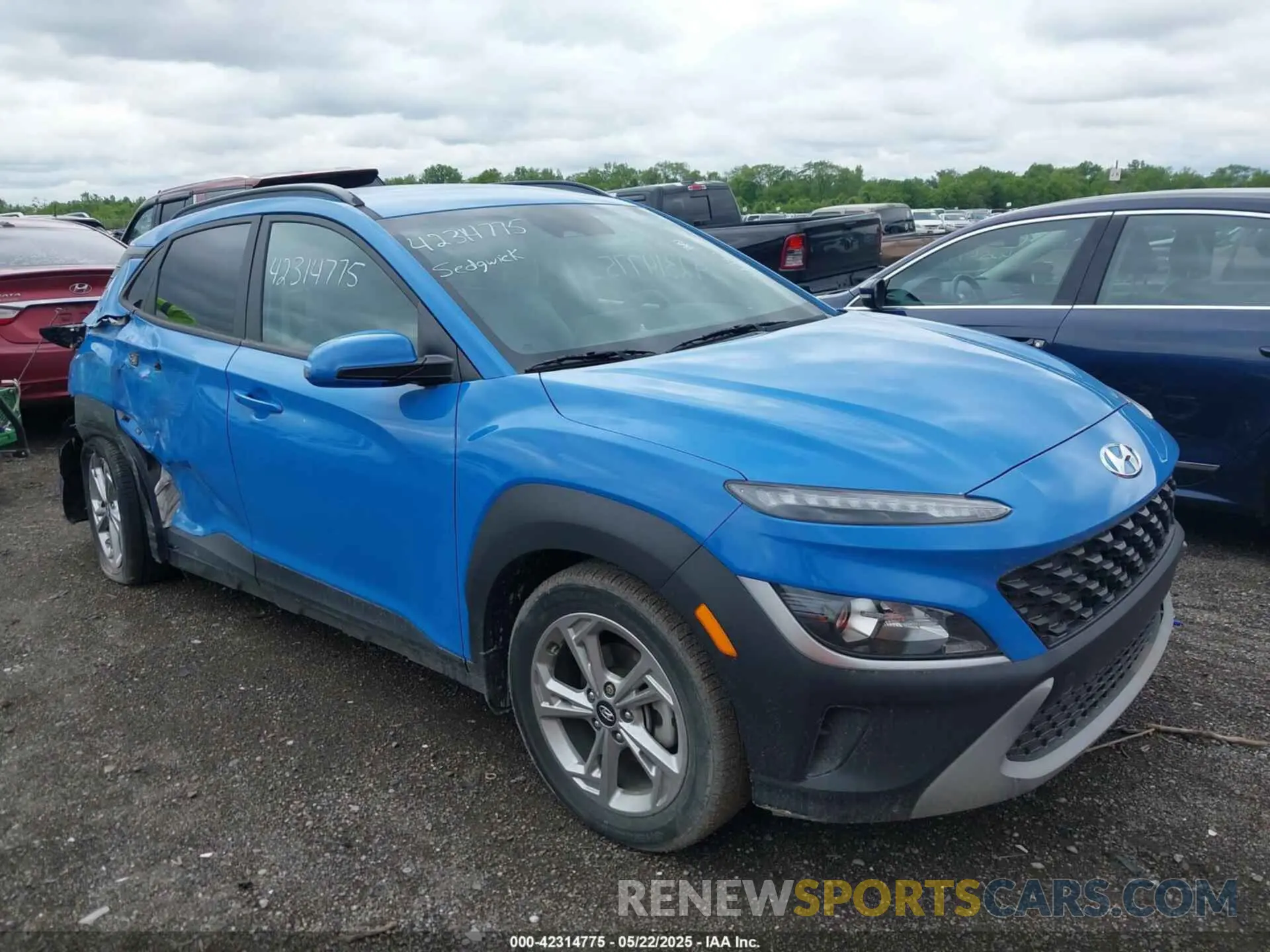 1 Photograph of a damaged car KM8K62AB9NU812511 HYUNDAI KONA 2022
