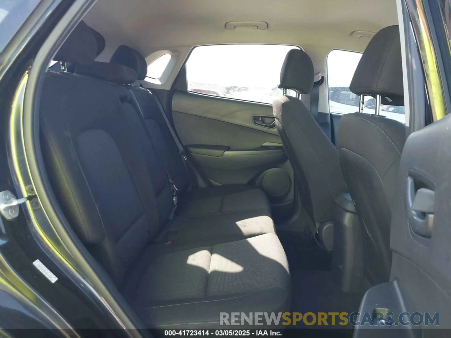 8 Photograph of a damaged car KM8K62AB9NU816168 HYUNDAI KONA 2022