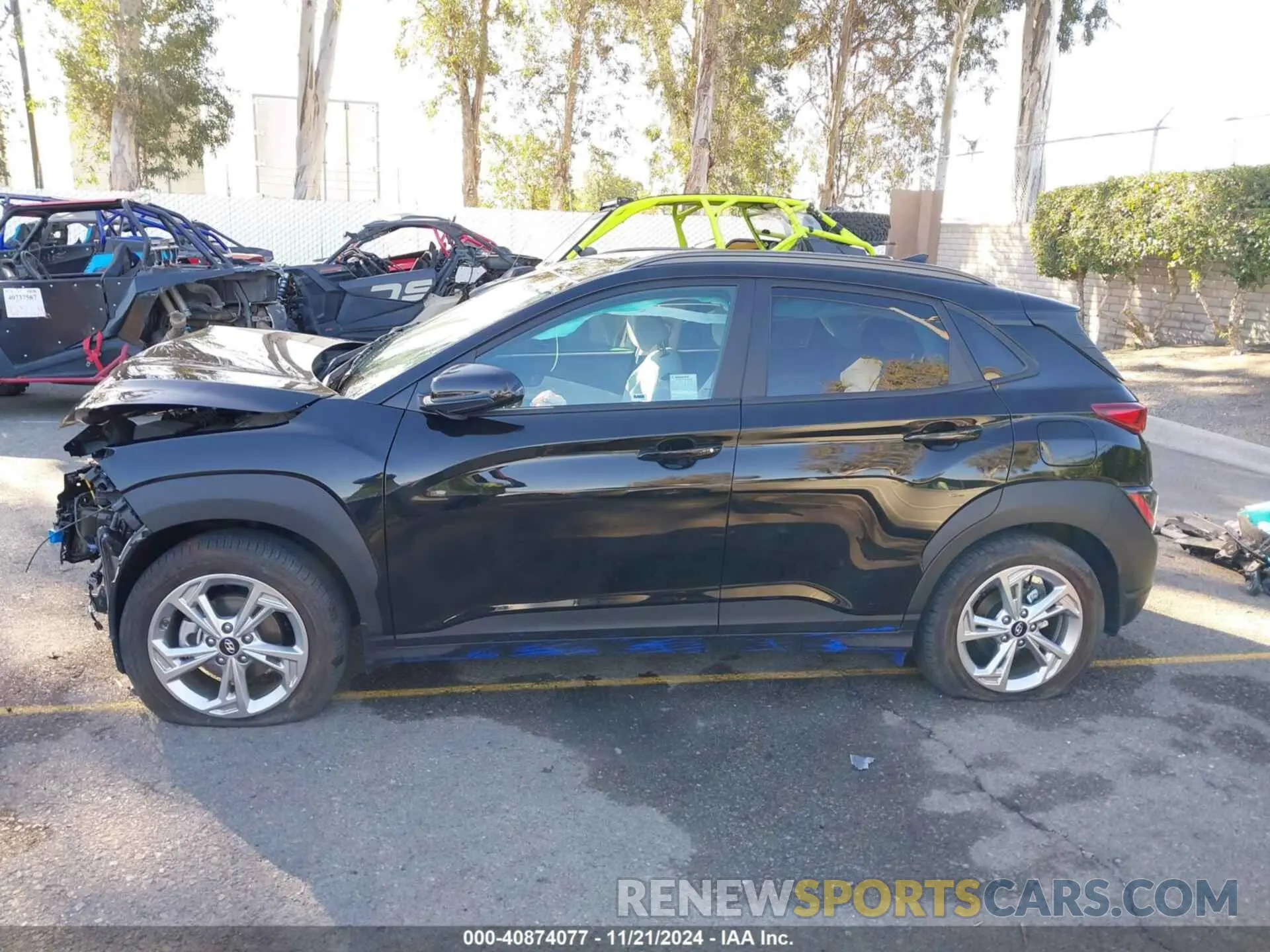 14 Photograph of a damaged car KM8K62AB9NU887015 HYUNDAI KONA 2022