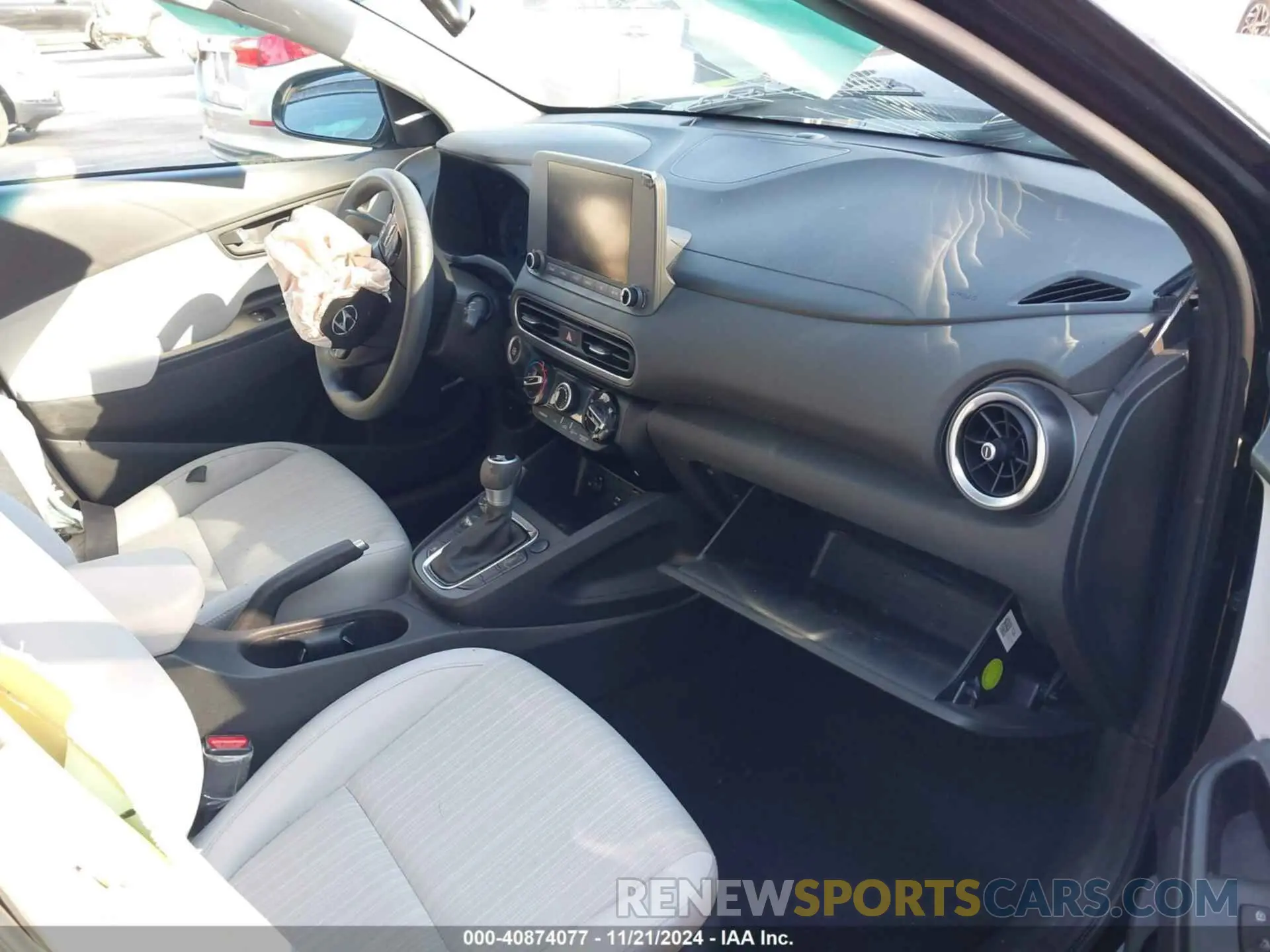 5 Photograph of a damaged car KM8K62AB9NU887015 HYUNDAI KONA 2022