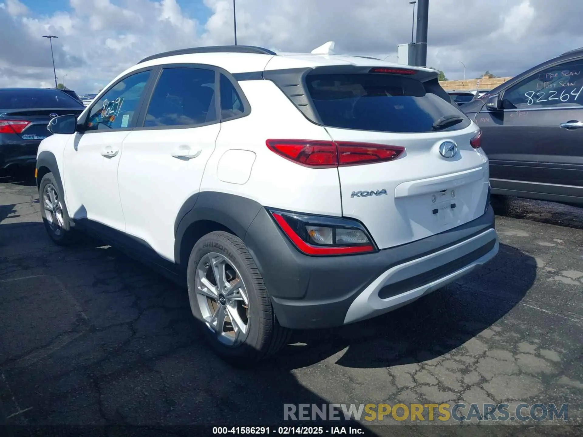3 Photograph of a damaged car KM8K62AB9NU926444 HYUNDAI KONA 2022