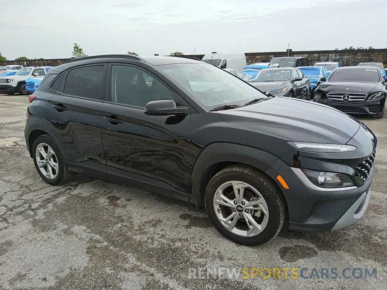 4 Photograph of a damaged car KM8K62ABXNU884544 HYUNDAI KONA 2022