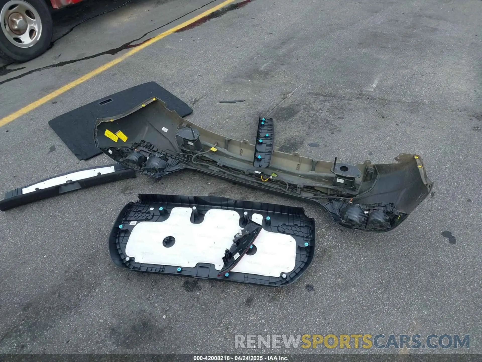 12 Photograph of a damaged car KM8K6CAB0NU761776 HYUNDAI KONA 2022