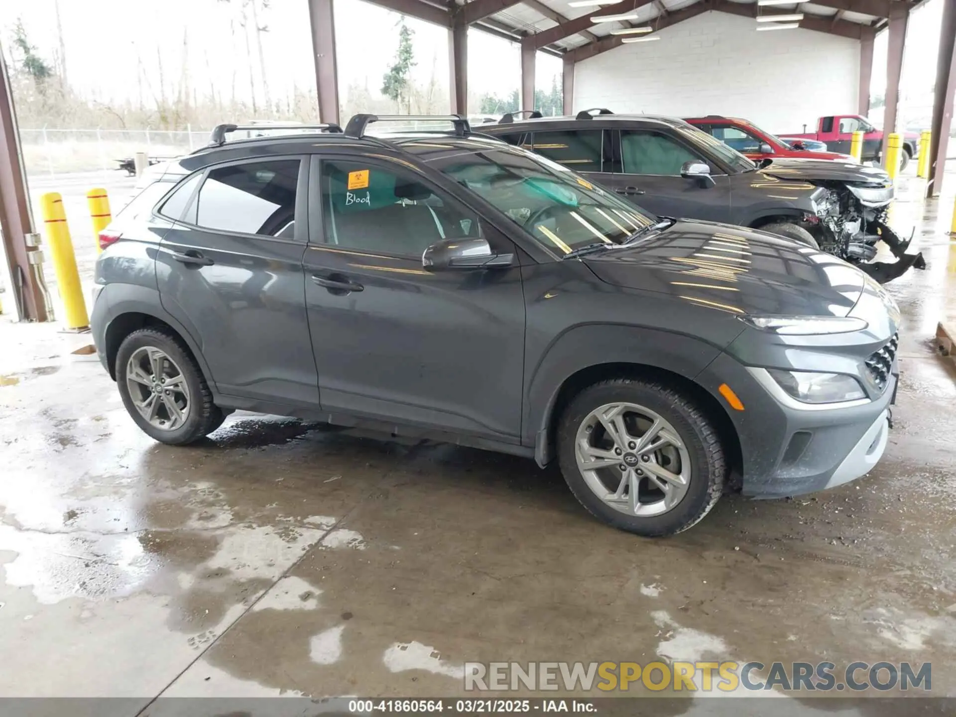 13 Photograph of a damaged car KM8K6CAB2NU857411 HYUNDAI KONA 2022