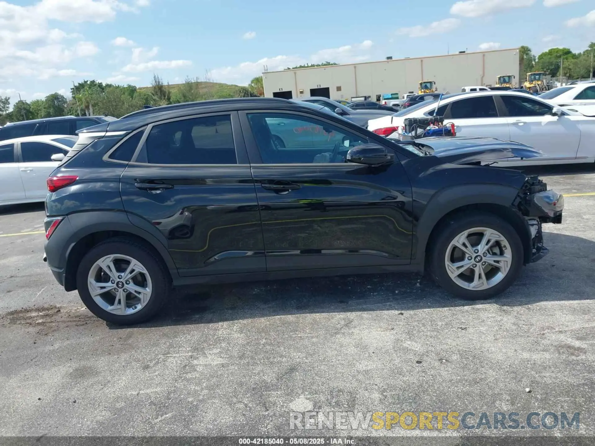 14 Photograph of a damaged car KM8K6CAB3NU918555 HYUNDAI KONA 2022