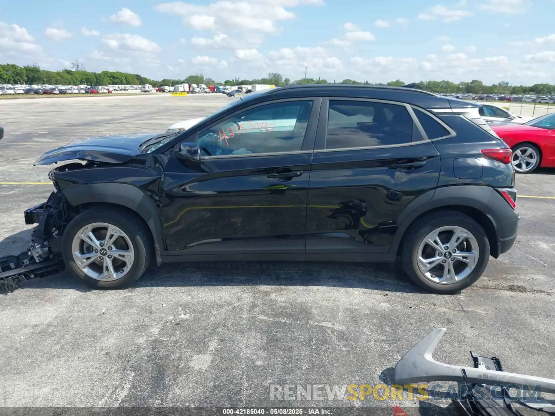 15 Photograph of a damaged car KM8K6CAB3NU918555 HYUNDAI KONA 2022