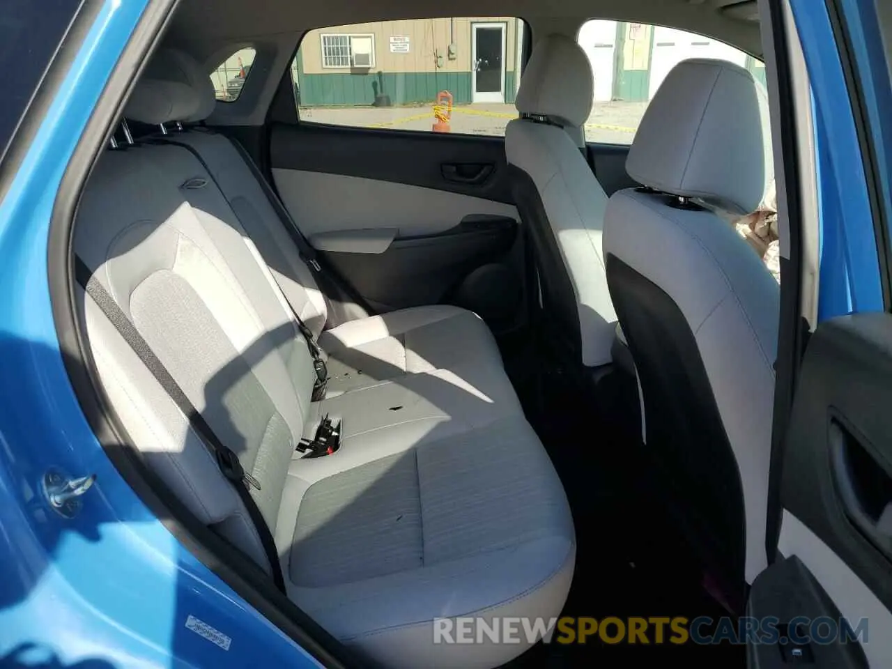 11 Photograph of a damaged car KM8K6CAB4NU847396 HYUNDAI KONA 2022