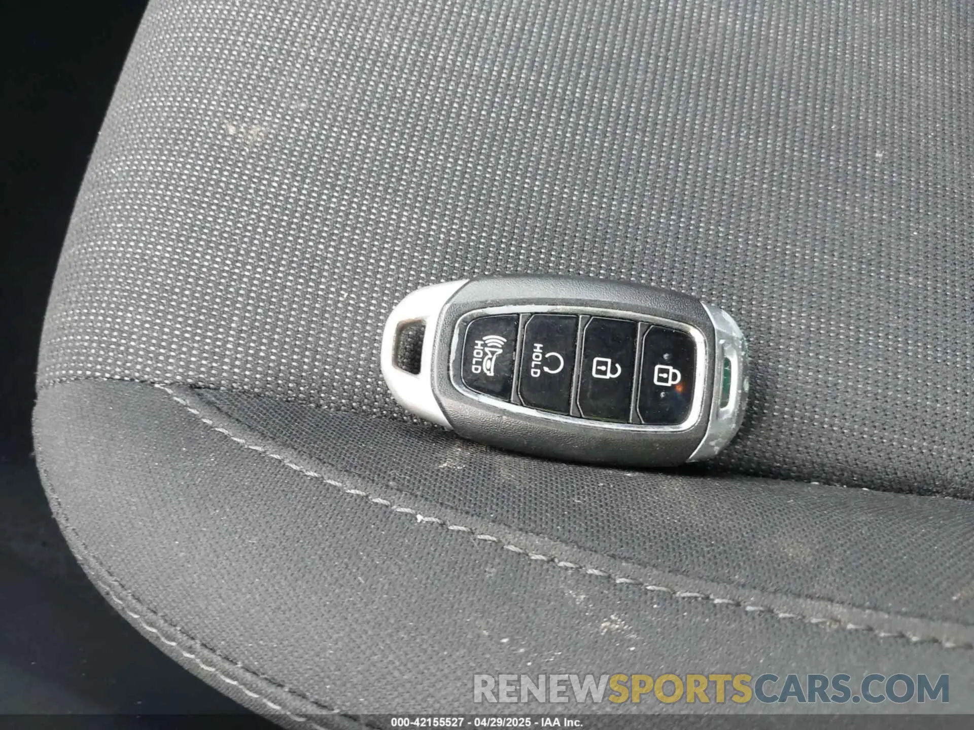 11 Photograph of a damaged car KM8K6CAB4NU924607 HYUNDAI KONA 2022