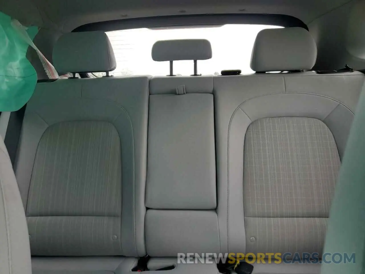 10 Photograph of a damaged car KM8K6CAB4NU928463 HYUNDAI KONA 2022
