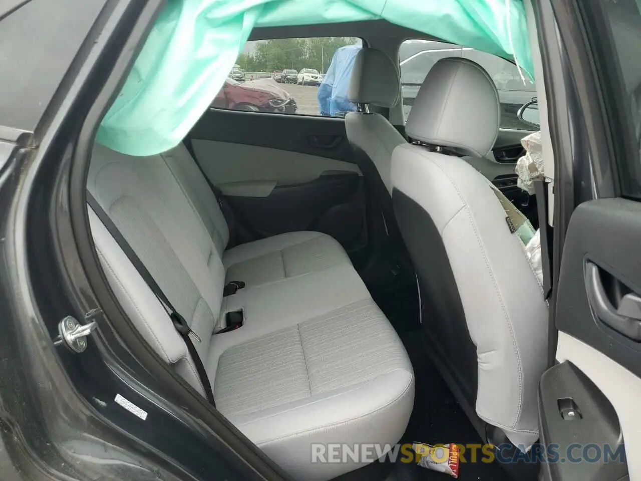 11 Photograph of a damaged car KM8K6CAB4NU928463 HYUNDAI KONA 2022