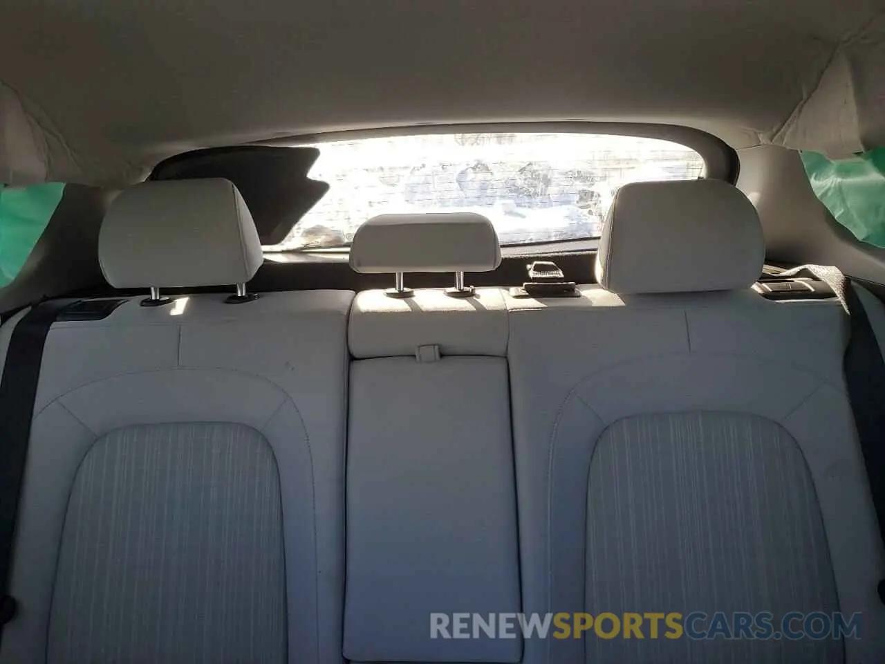 10 Photograph of a damaged car KM8K6CAB5NU821034 HYUNDAI KONA 2022