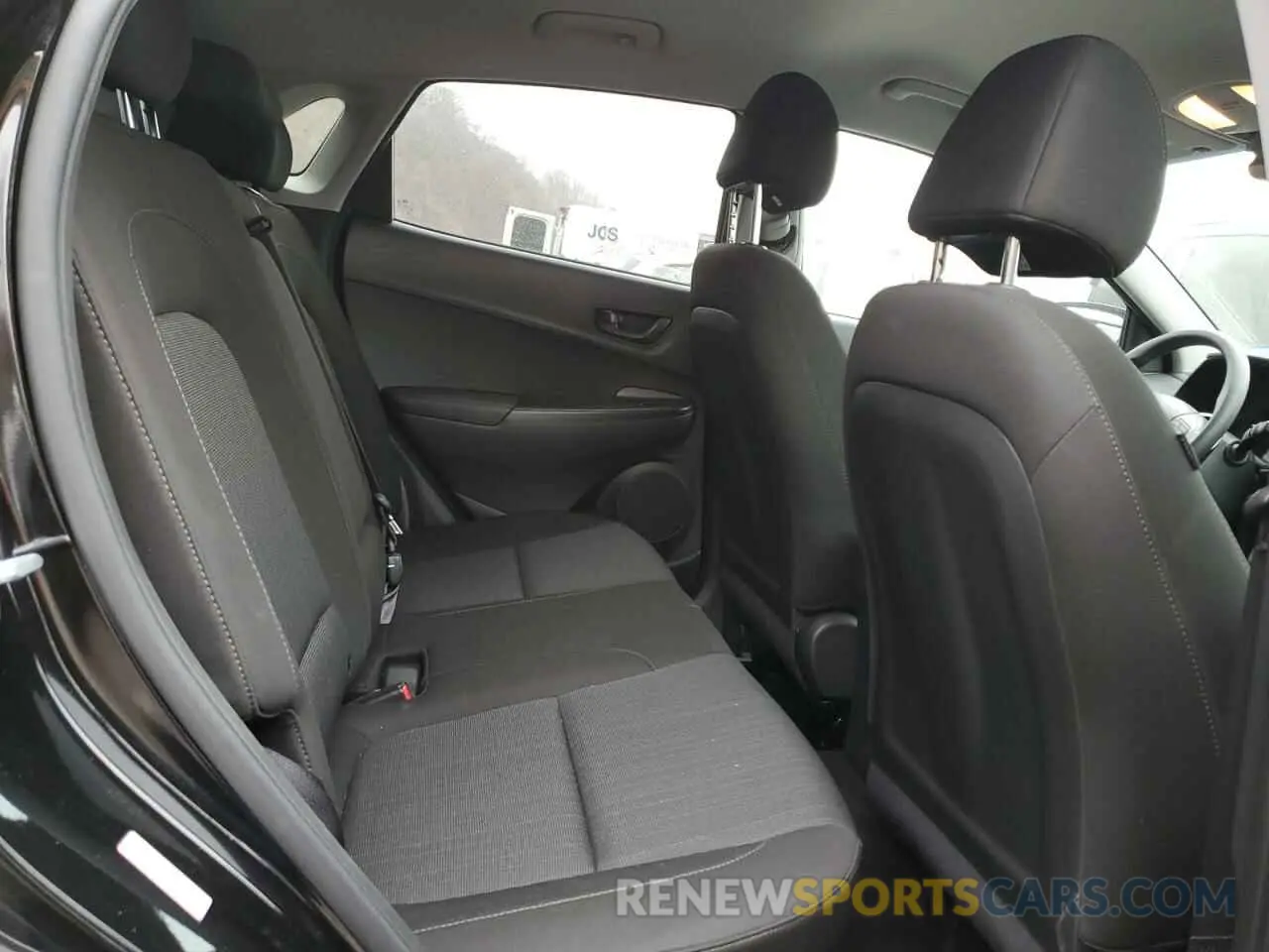 11 Photograph of a damaged car KM8K6CAB5NU838111 HYUNDAI KONA 2022