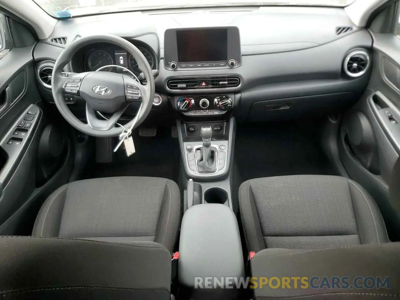 8 Photograph of a damaged car KM8K6CAB5NU838111 HYUNDAI KONA 2022