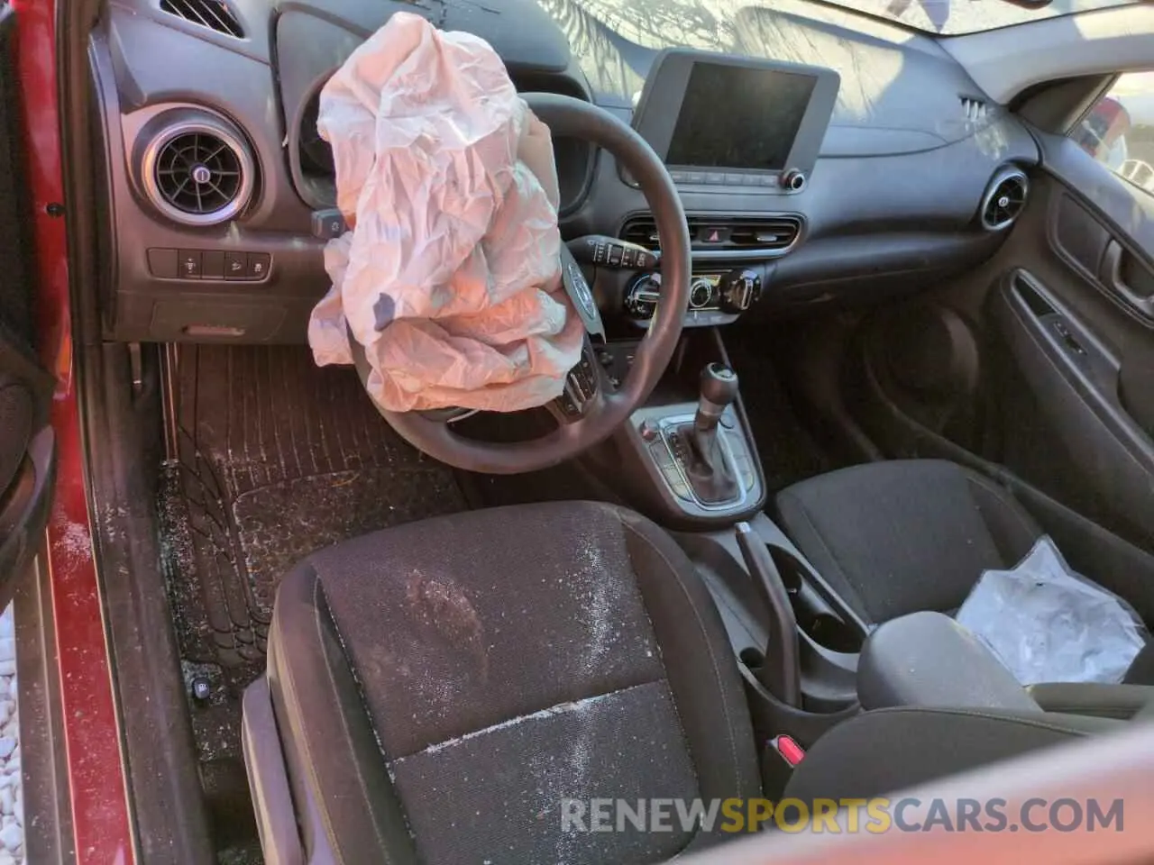 8 Photograph of a damaged car KM8K6CAB5NU889463 HYUNDAI KONA 2022