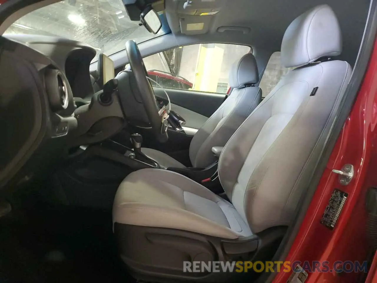 7 Photograph of a damaged car KM8K6CAB5NU920212 HYUNDAI KONA 2022