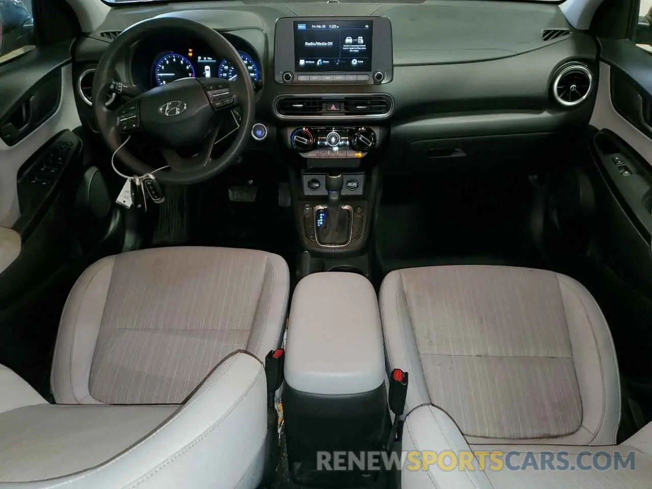 8 Photograph of a damaged car KM8K6CAB5NU920212 HYUNDAI KONA 2022