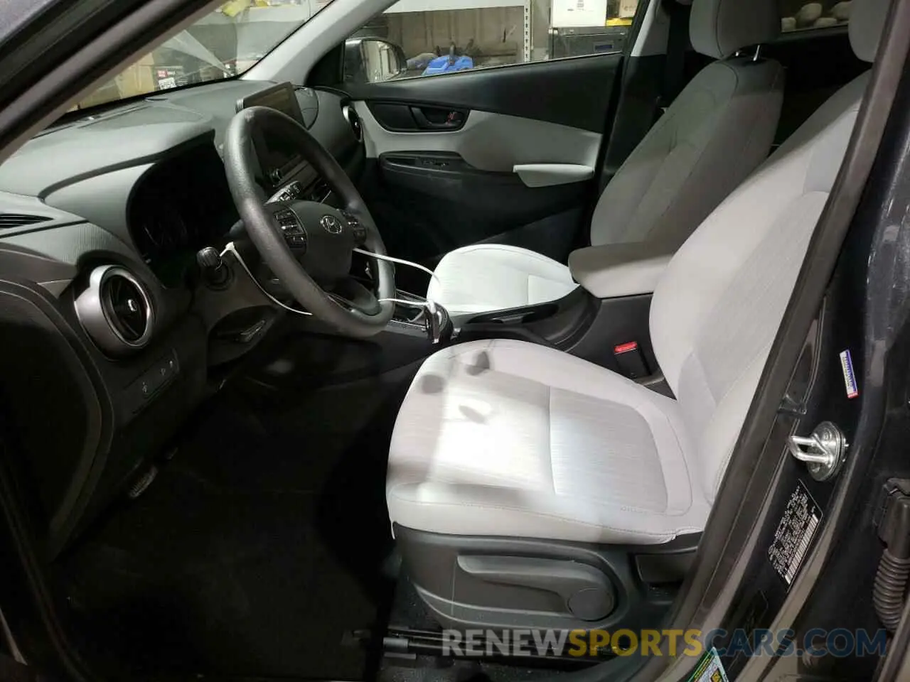 7 Photograph of a damaged car KM8K6CAB6NU826291 HYUNDAI KONA 2022