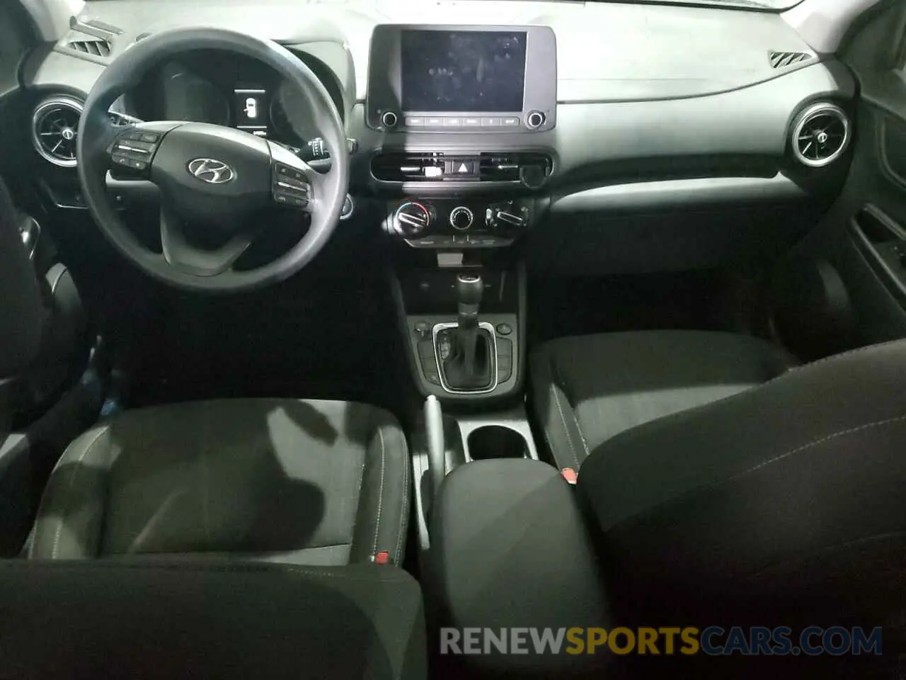 8 Photograph of a damaged car KM8K6CAB6NU828820 HYUNDAI KONA 2022