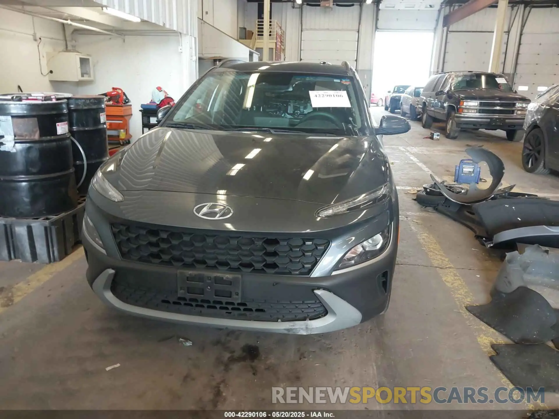 13 Photograph of a damaged car KM8K6CAB6NU828929 HYUNDAI KONA 2022