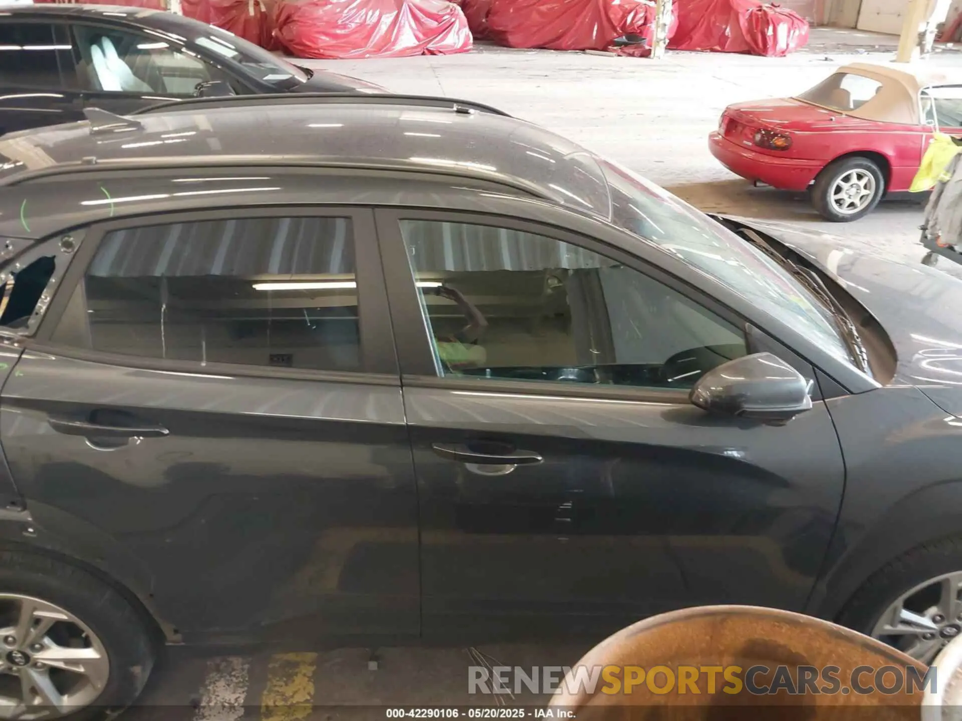 14 Photograph of a damaged car KM8K6CAB6NU828929 HYUNDAI KONA 2022