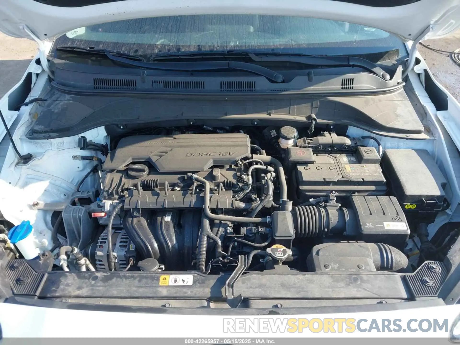 10 Photograph of a damaged car KM8K6CAB7NU901581 HYUNDAI KONA 2022